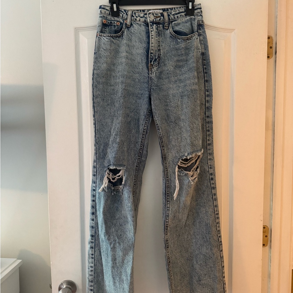 Lilyful Distressed Jeans